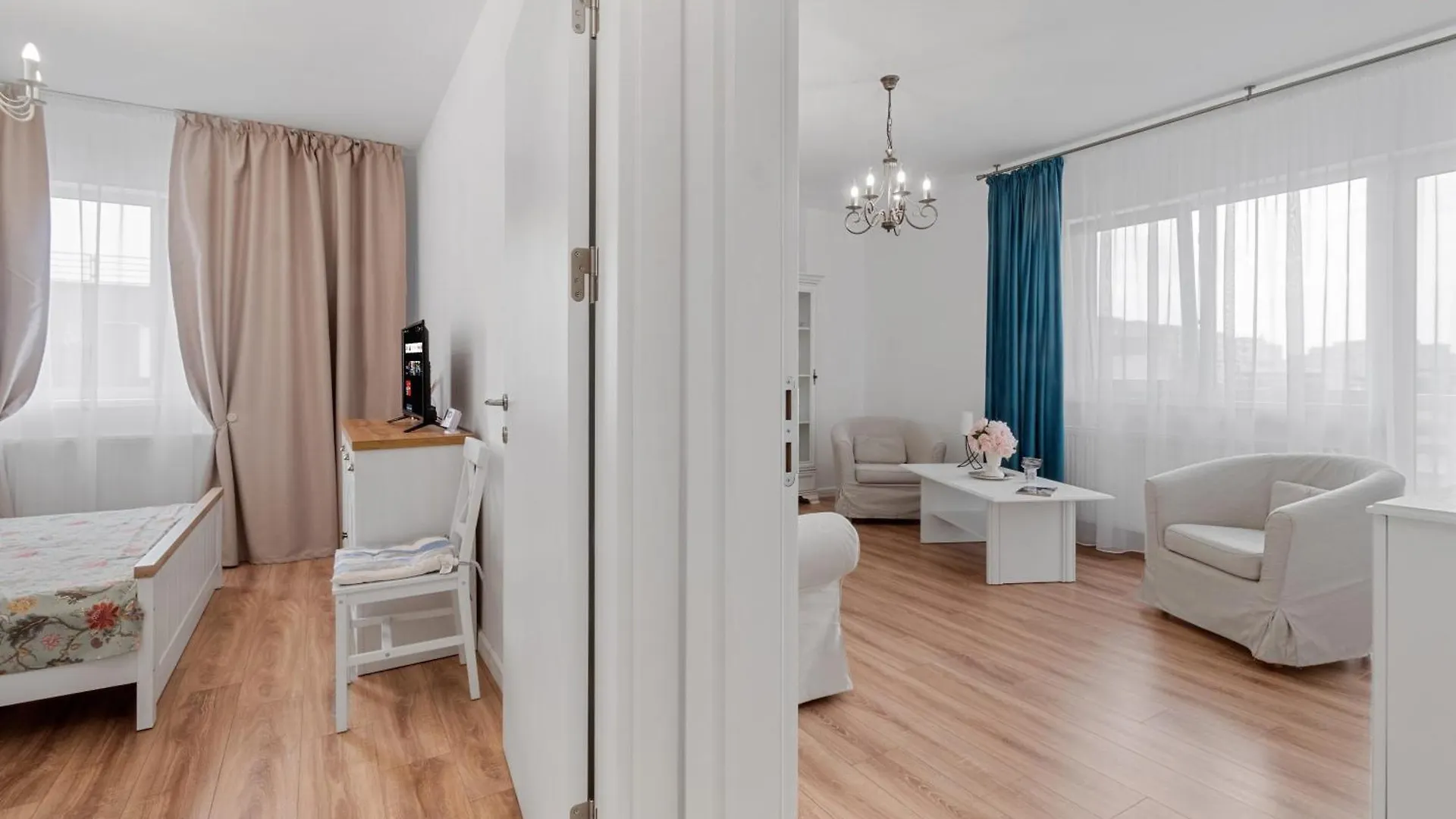 Noussa Apartment High Class With Private Parking Bucharest